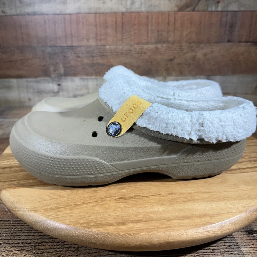 Crocs Clogs Men 10 Womens 12 Tan Shorty Clog Lined Faux Fur Sherpa Slip On Mules